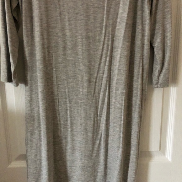 Bobeau Light Gray Heather V-Neck High Low Knotted Front Top Size Small - Picture 8 of 10